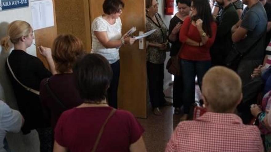 Imagen de archivo de una oposición de Sanidad en la Universidad.