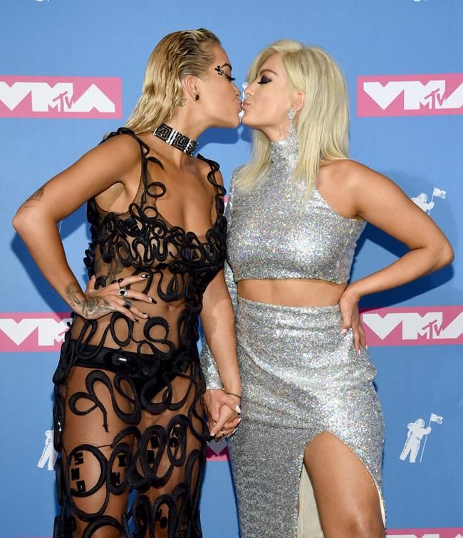 El beso de la noche