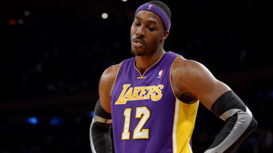 Los Lakers sufrieron la primera derrota con la camiseta de Kobe Bryant