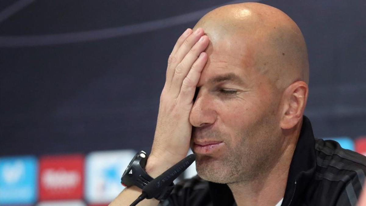 A Zidane le llueven las críticas