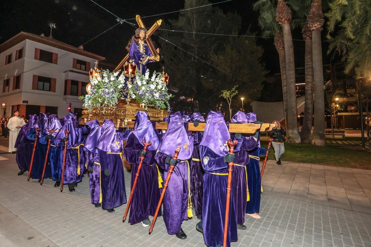 Encuentro de la Verónica y el Nazareno en Elda