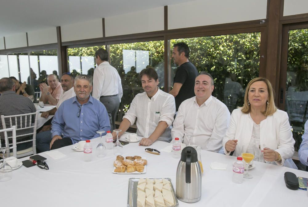 Los sanchistas tienden la mano para lograr un candidato de consenso en Alicante