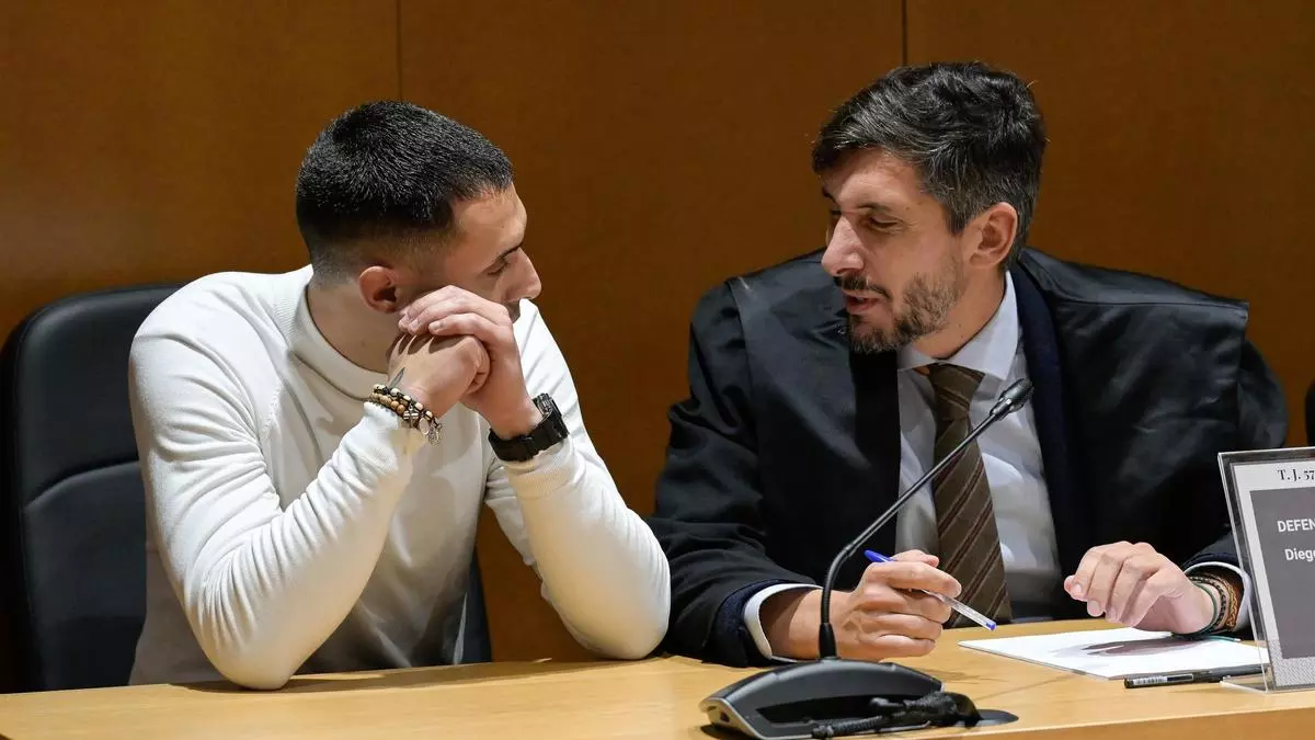 Varios testigos oyeron decir al acusado de iniciar la paliza mortal a Samuel Luiz: «Le voy a pegar una puñalada en el corazón»