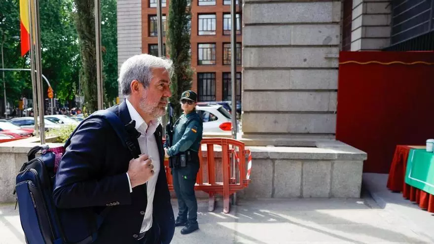 Clavijo sobre el crucero con hantavirus: "No atracará en Canarias, solo fondeará y la evacuación será con una lancha"