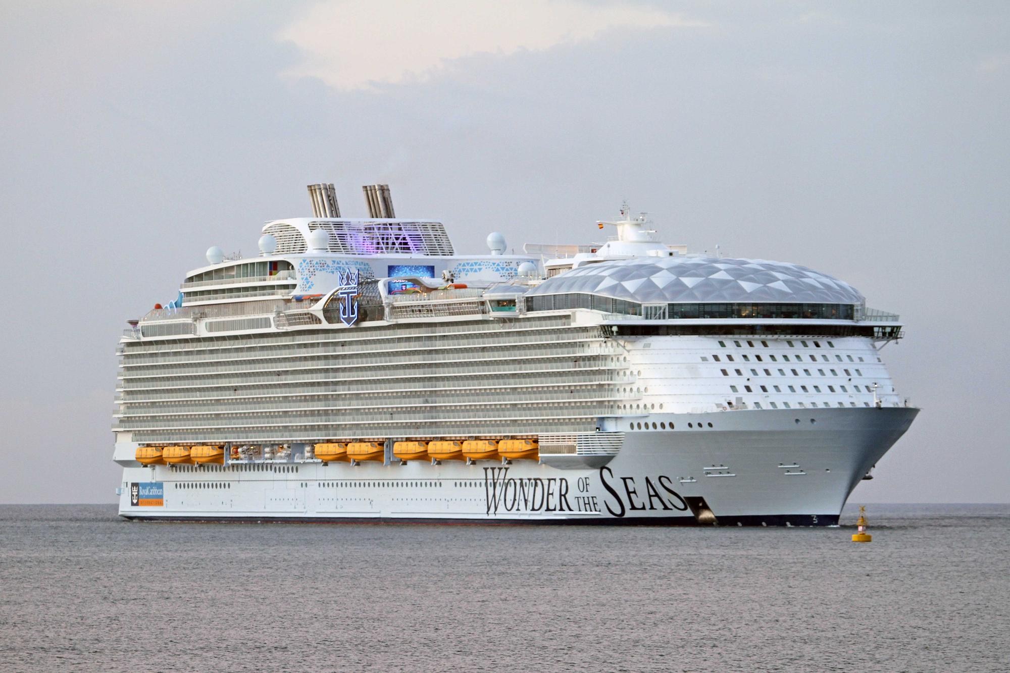 El 'Wonder of the Seas', el crucero más grande del mundo, ya está en Palma