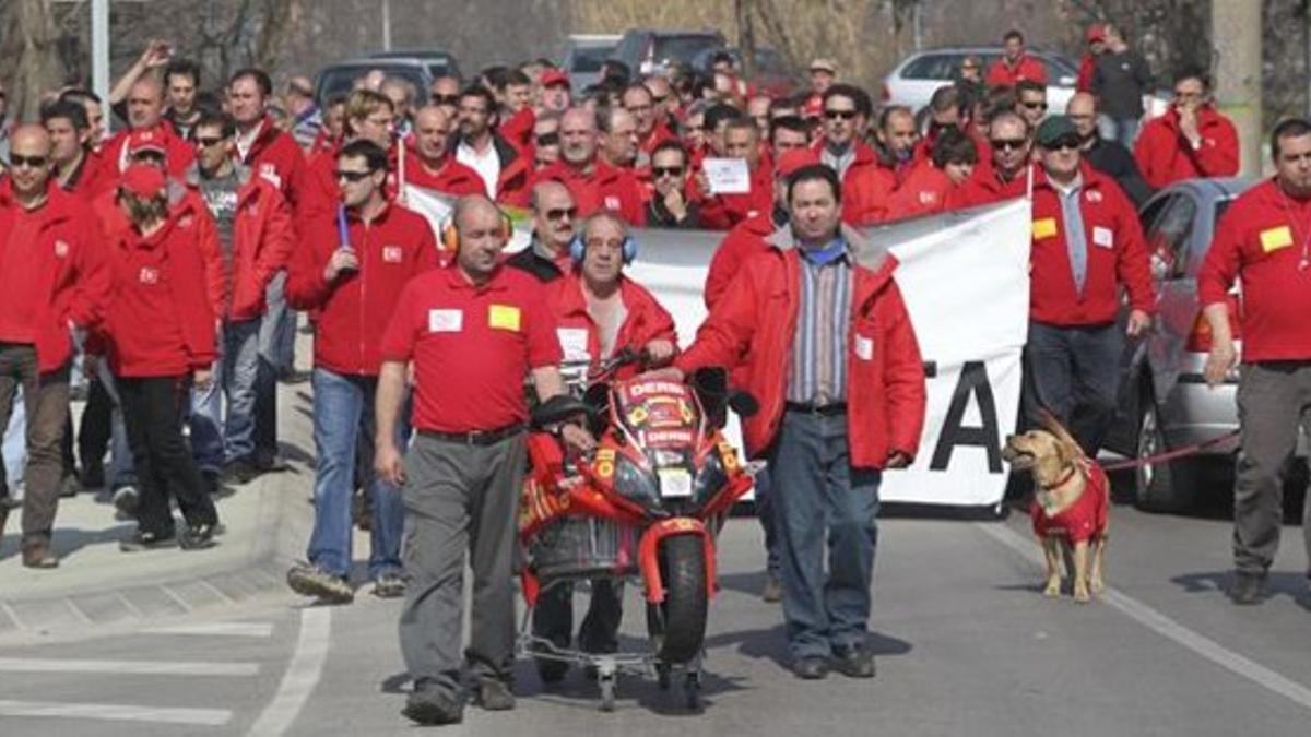 tfuentesmartorelles 29 02 2012 los trabajadores de derbi s130214193350