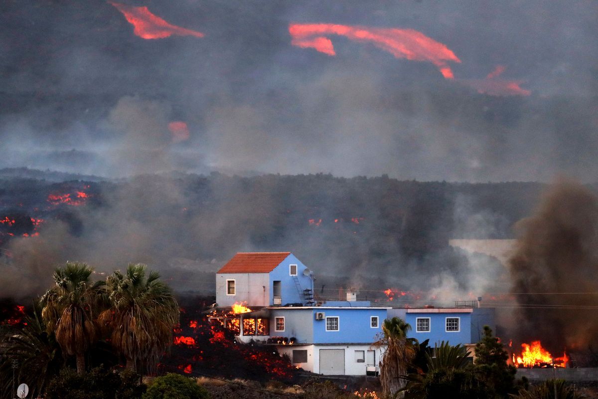 Las diferentes coladas de lava han arrasado cultivos y miles de viviendas de La Palma.