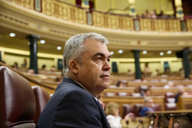 La UCO sospecha de 18.000 euros ingresados por Cerdán y detecta que "disfrutó" 323.000 de Servinabar