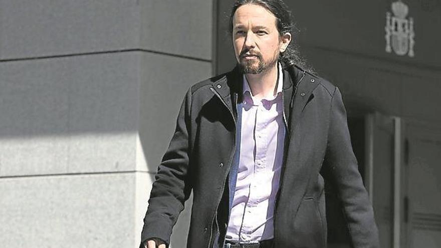 Iglesias señala «una trama que vincula a policías y medios»