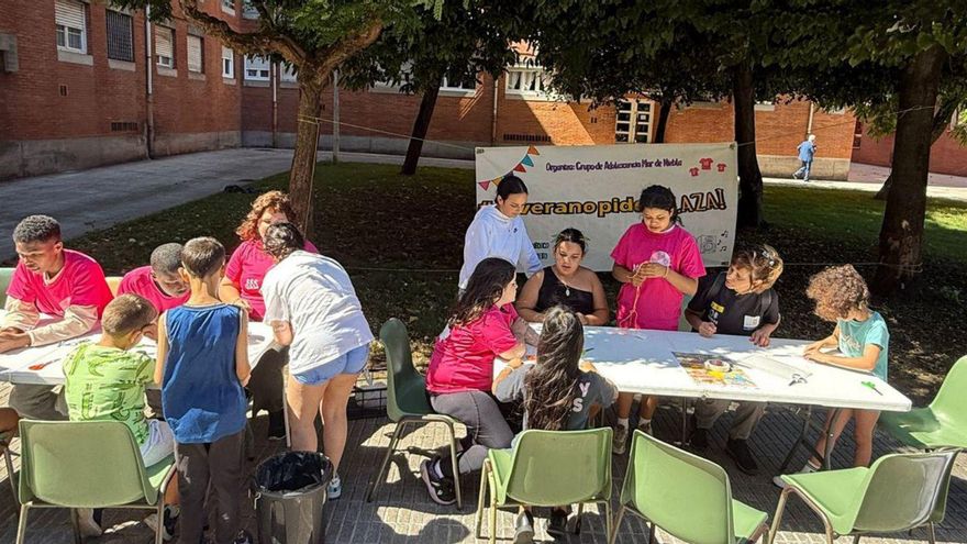 El comienzo del programa veraniego de Mar de Niebla | LNE