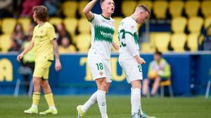 Resumen, goles y highlights del Villarreal B 0 - 1 Elche de la jornada 30 de LaLiga Hypermotion