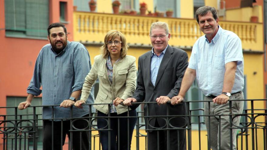 Tres dels candidats, al costat del primer secretari Juli Fernández, que també formen part de l&#039;actual executiva del PSC a les comarques gironines. Lamuà n&#039;és el secretari d&#039;Organització, Ferrés la viceprimera secretària, i Puig, el portaveu i secretari de Relacions Institucionals · ACN