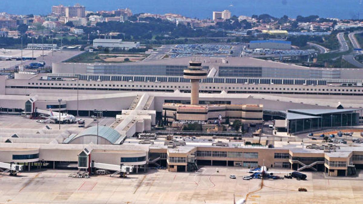Vista aérea del aeropuerto de Son Sant Joan