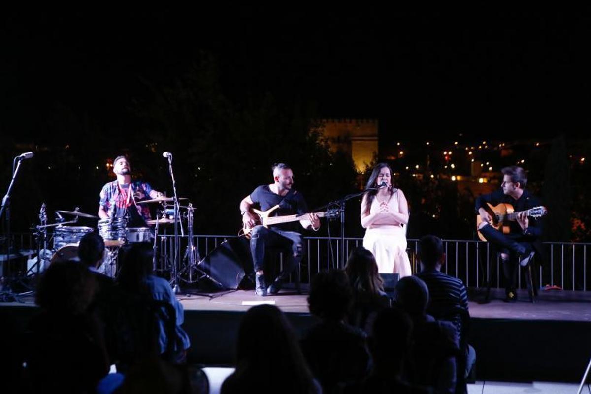 el flamenco se apodera de la terraza del crv | MANUEL MURILLO
