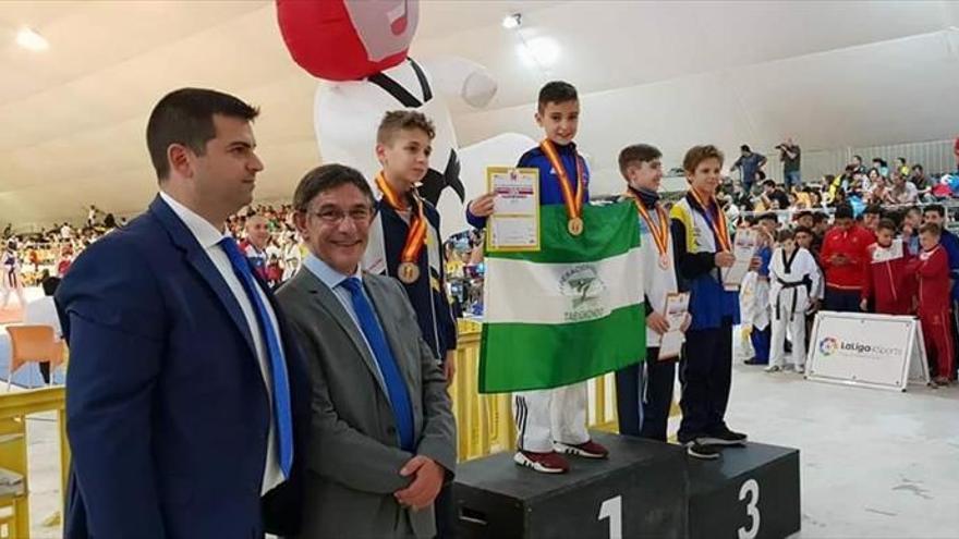 El lucentino Jacob Muñoz consigue un oro nacional