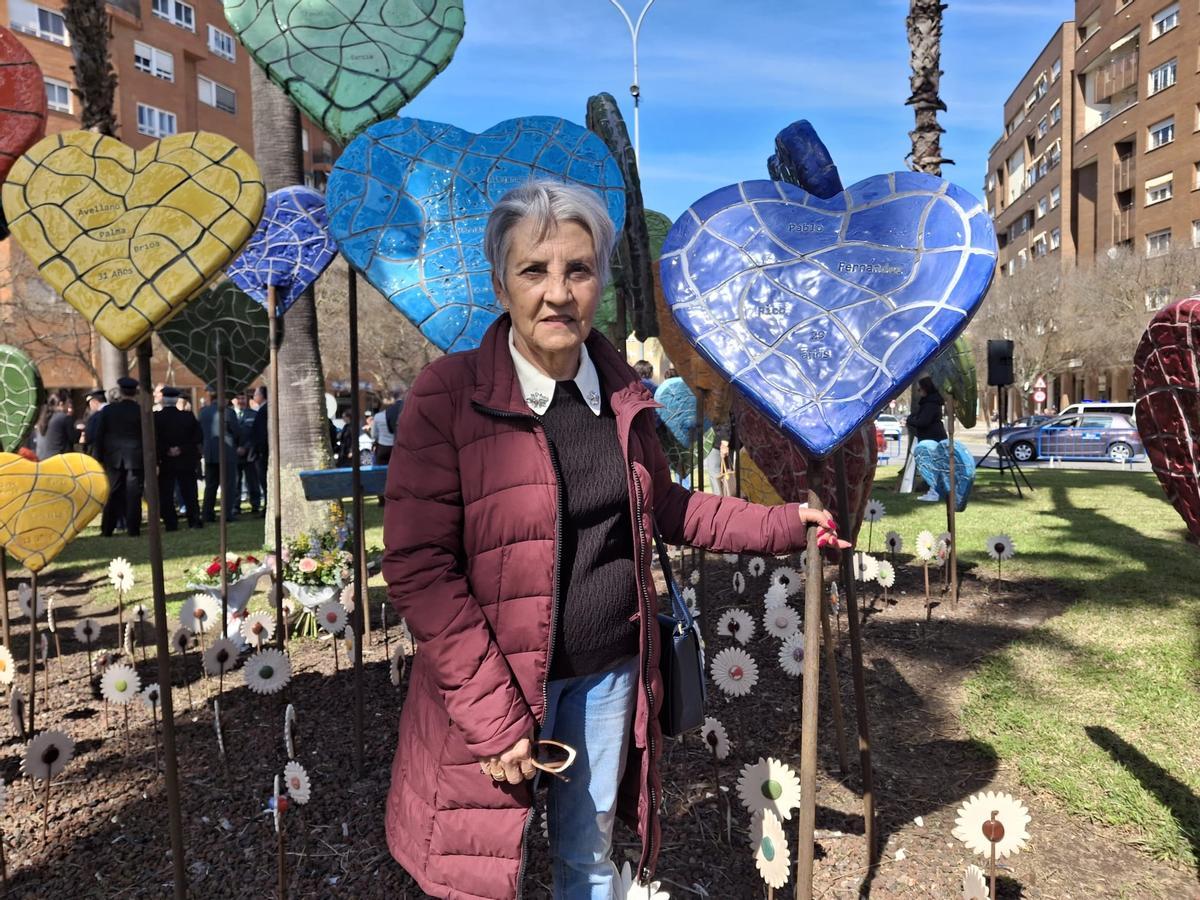 Mariángeles Carretero, en la rotonda de los Corazones, hoy.