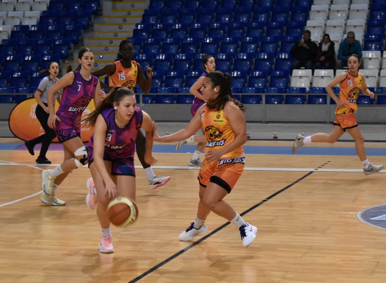 Espectáculo y diversión en el All-Star de las Lligues Escribano