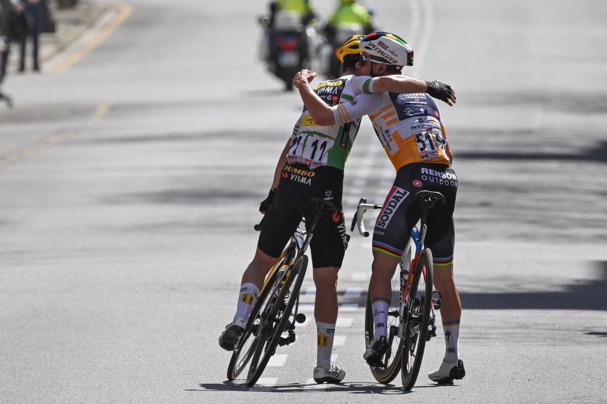 Evenepoel guanya l’última etapa i Roglic la Volta