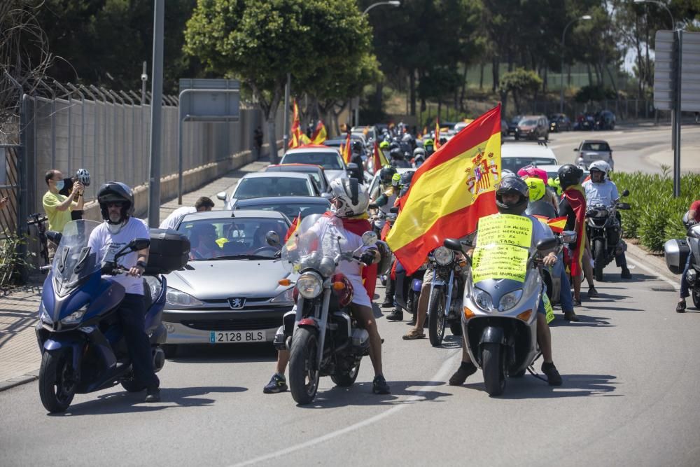 Más de 300 vehículos piden en Palma la dimisión del Gobierno