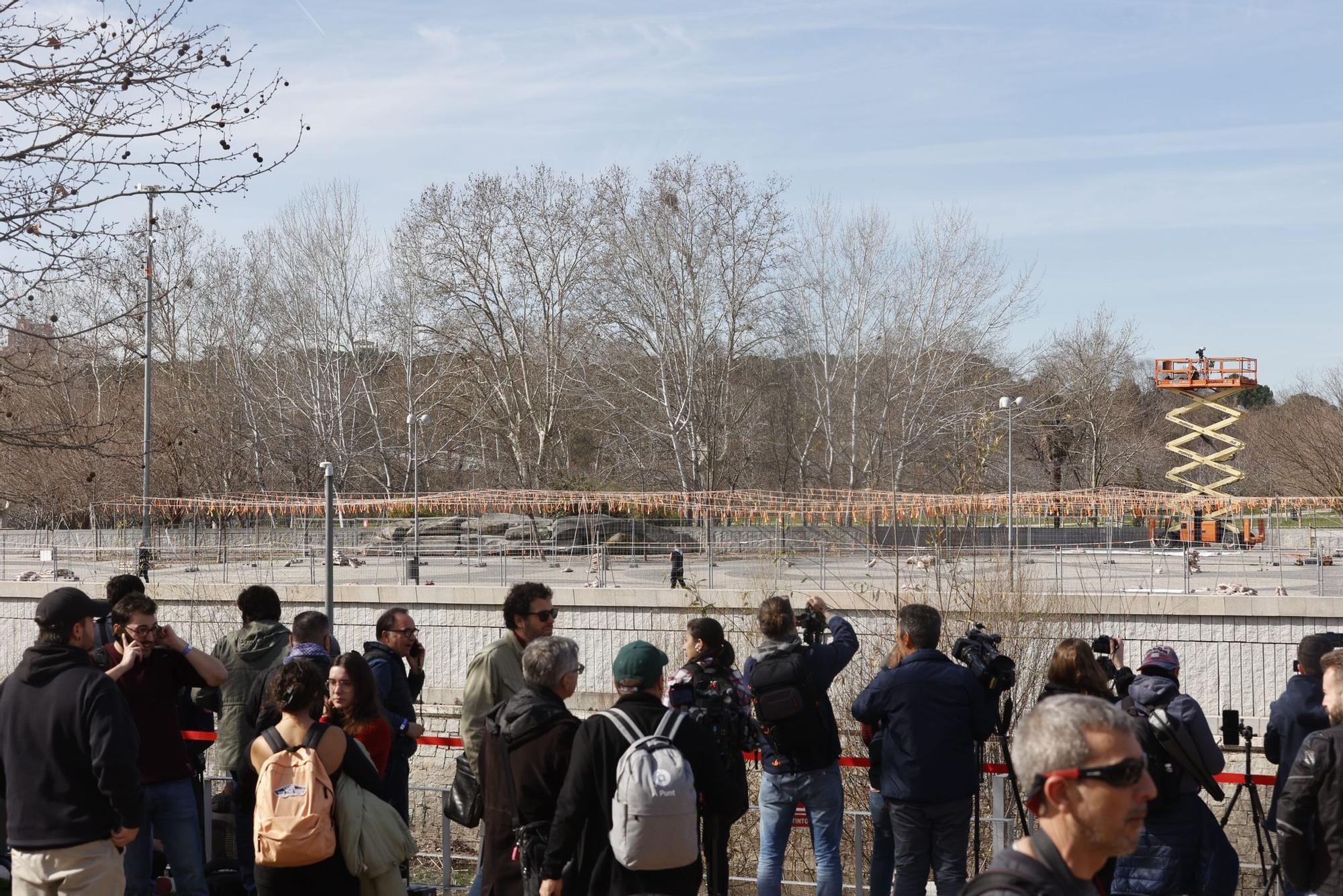 Llenazo en Madrid Río para ver la 'mascletà'