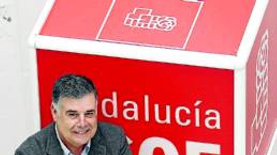 La dimisión del secretario del PSOE de Sevilla deja en el aire la lista de Griñán