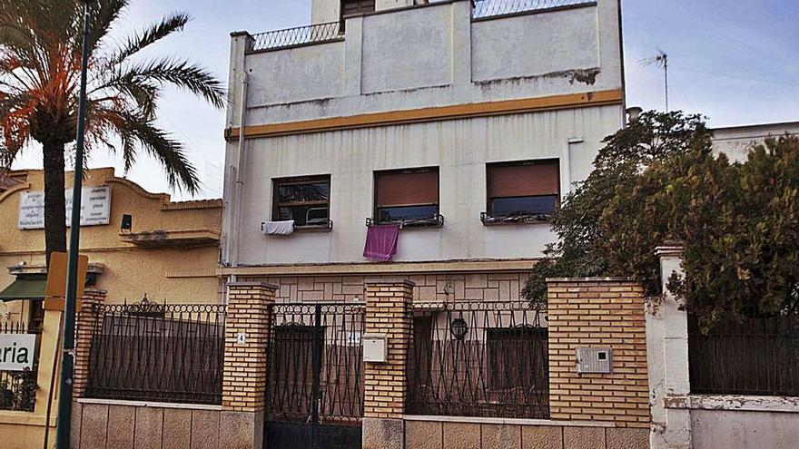 Albergue de inmigrantes en la localidad de Rocafort. | FERNANDO BUSTAMANTE