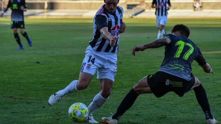 El Badajoz se estrena hoy en un estadio de Primera