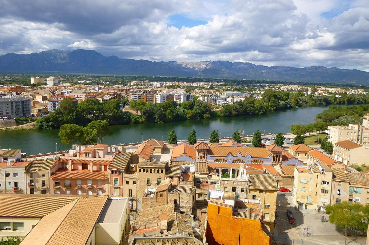 Vistas desde el Parador de Turismo de Tortosa (Baix Ebre, Tarragona).