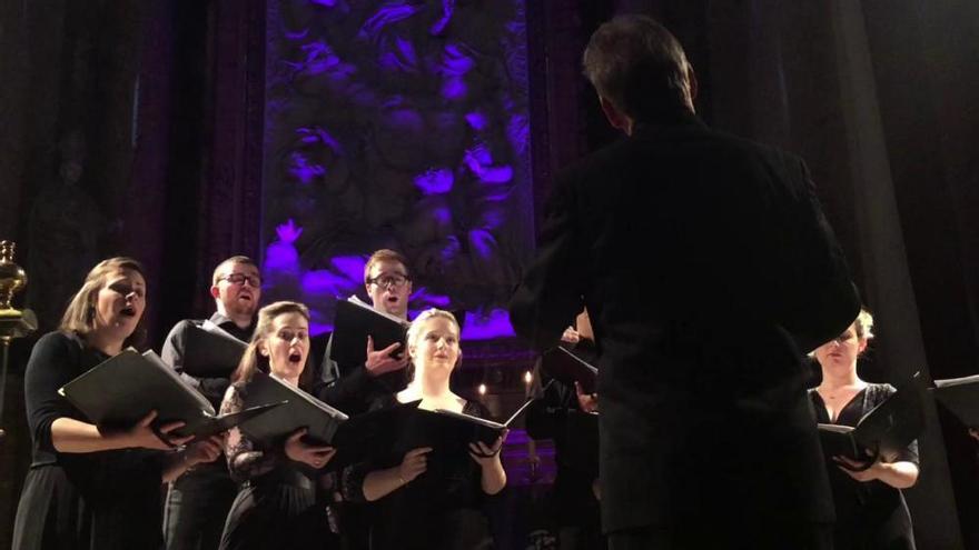 Tenebrae Choir deleita a los melómanos en la sexta edición del Domo Musical