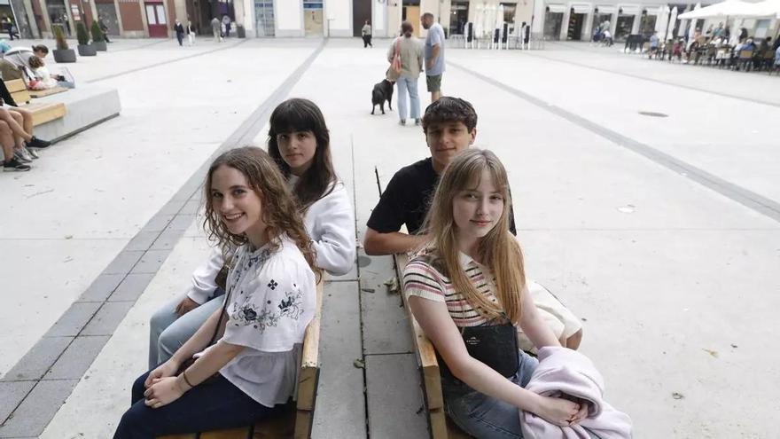 Quatre adolescents ultimen els detalls per anar-se'n a estudiar a Amèrica del Nord gràcies a Amancio Ortega: "Encara ho estem assimilant"