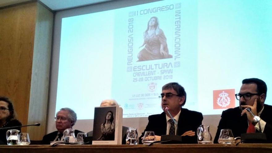 La Federación de Cofradías de Crevillent presenta en Madrid el Congreso Internacional de Escultura Religiosa