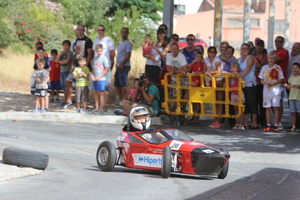 Los autos locos del barrio alcoyano de Batoy