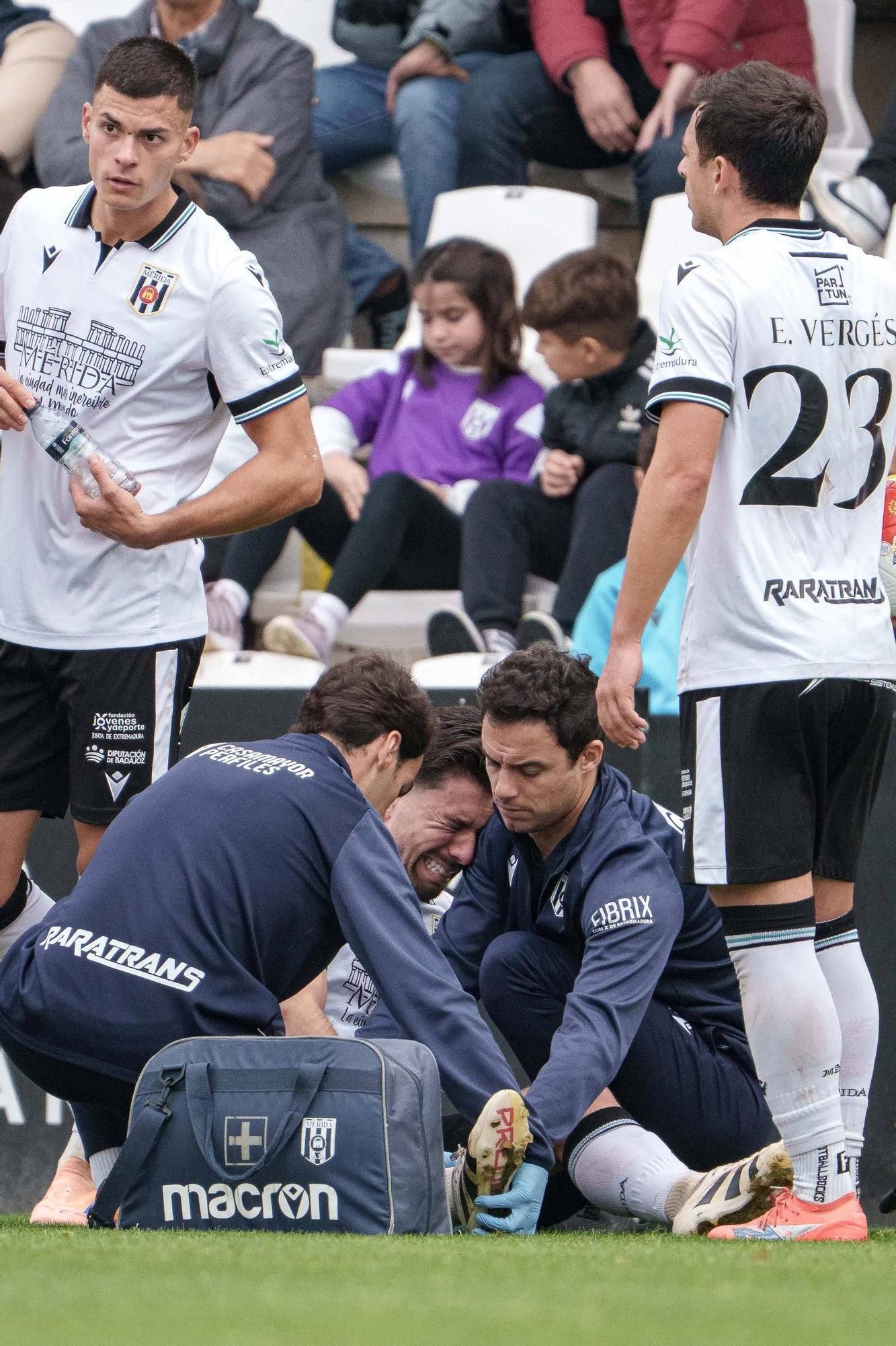 FOTOGALERÍA | Las mejores imágenes del partido Mérida-Orense