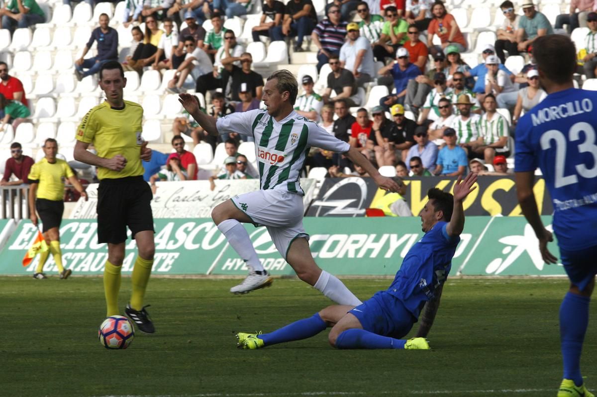 FOTOGALERÍA / Victoria vital del Córdoba frente al Almería