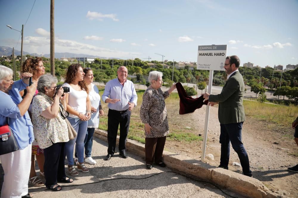 Un paseo en Sa Riera recuerda al Pare Manolo