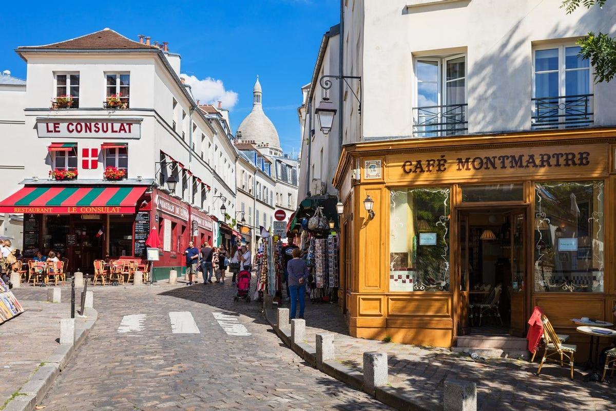 Cafés tradicionales en Montmartre, París