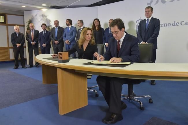 Firma de los convenios de asignación de los ...