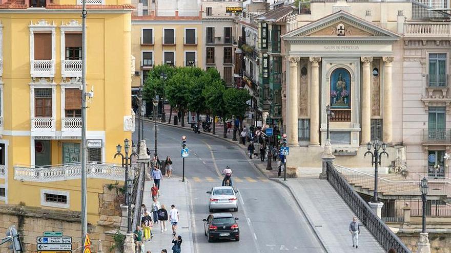 Seguimos por el Puente de los Peligros sin coches