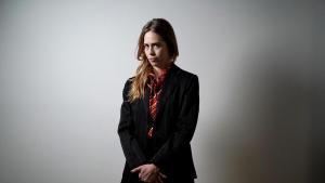 La escritora Greta García, autora de Muere, papá.