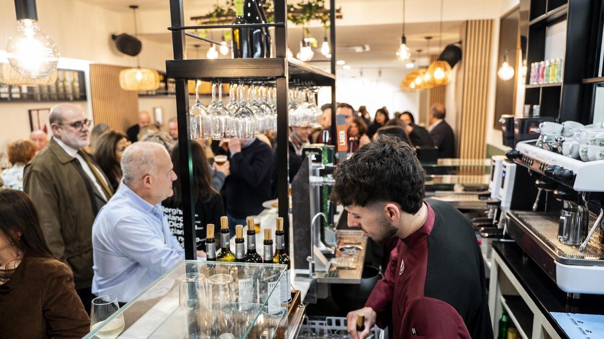 Video | Estreno por todo lo alto de 'En Frente by Oquendo' en Cáceres