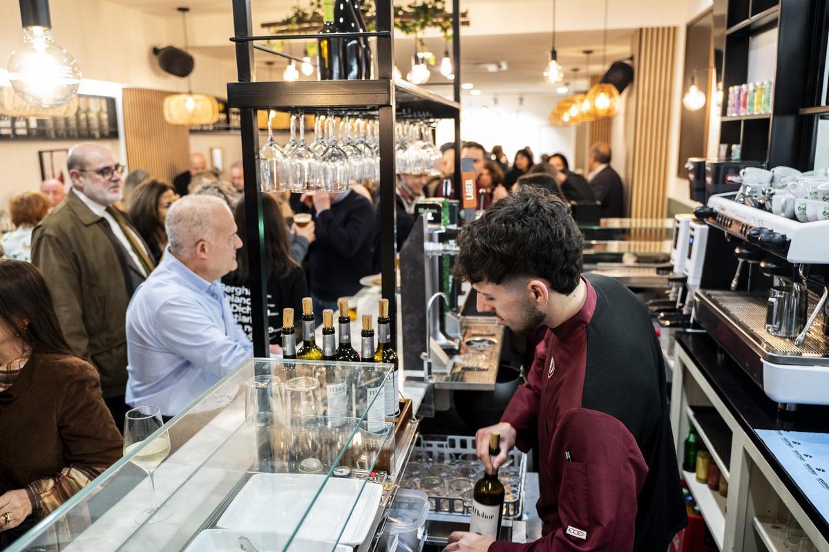Fotogalería | Estreno por todo lo alto de En frente by Oquendo en Cáceres Fotogalería | Estreno por todo lo alto de En frente by Oquendo en Cáceres