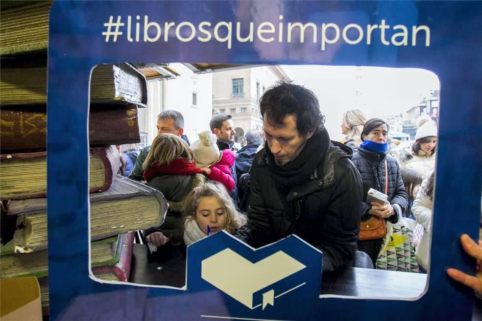 El amigo invisible literario en Zaragoza