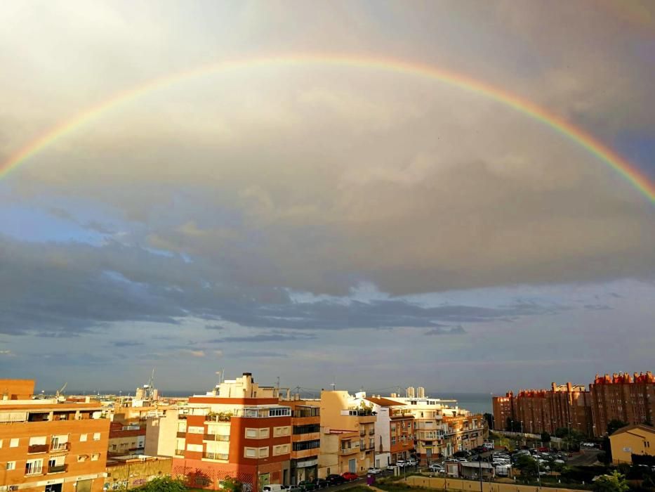 Tras la tormenta, un gigantesco arco iris.