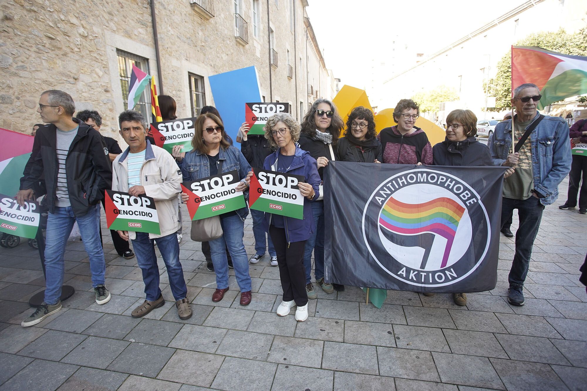 Girona concentració davant de la seu de la Generalitat de Girona vaga general en suport a Palestina