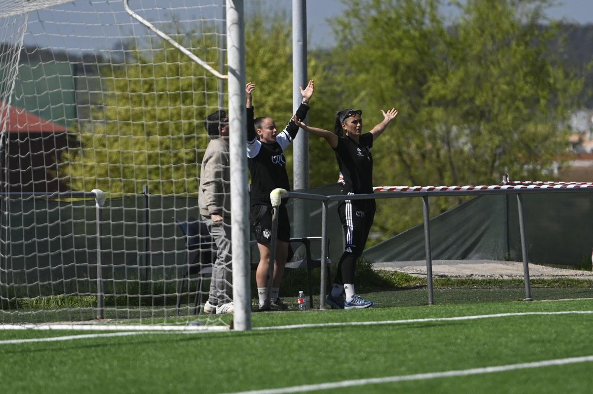 Las imágenes del Cacereño Femenino - Barça B