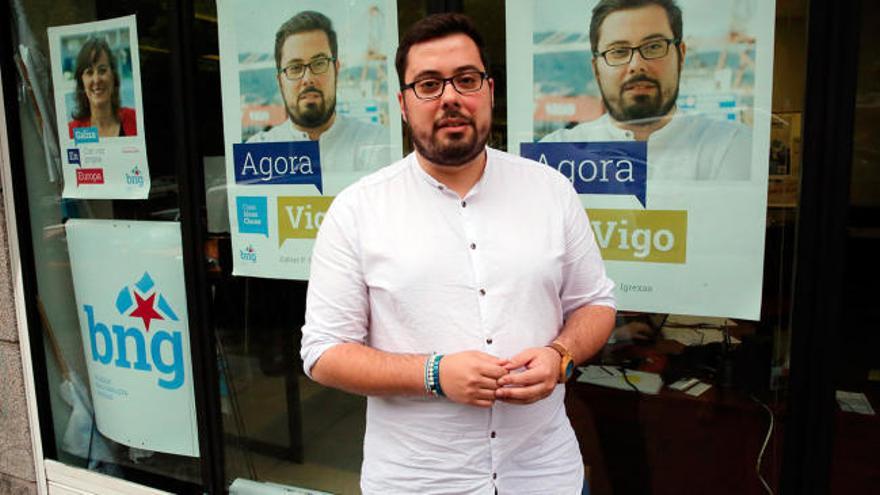 O test do candidato | Xabier Pérez Igrexas, candidato do BNG: "Vivo nun piso de aluger de 80 metros cuadrados"