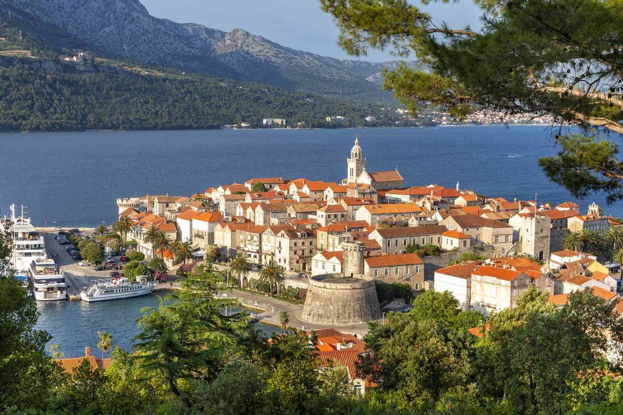 Vista aérea de la isla de Korcula en Croacia