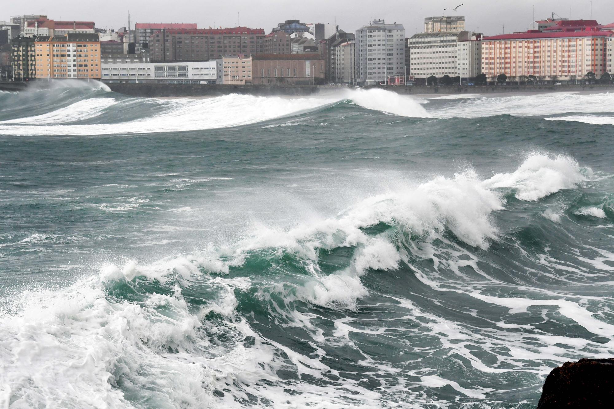 La borrasca 'Bella' azota A Coruña