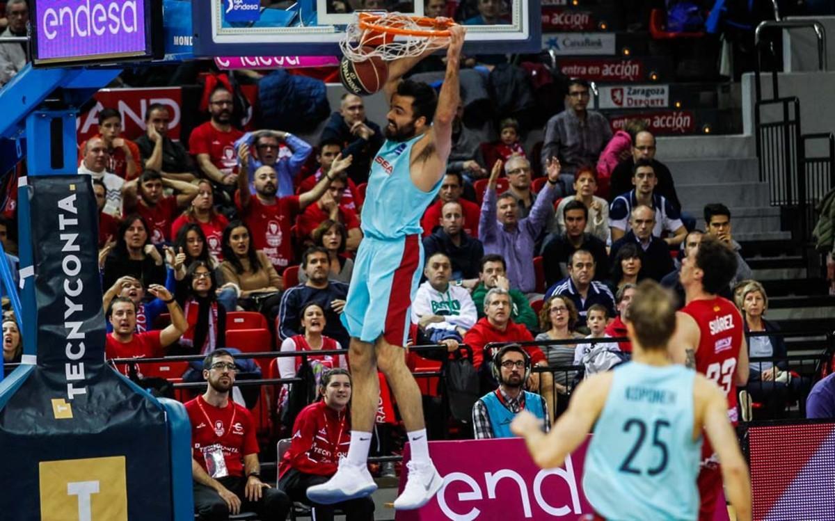 Oriola fue determinante en el segundo cuarto