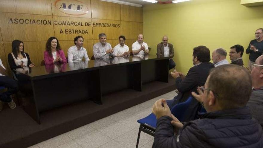 La directiva de la ACE, en la asamblea en la que tomó las riendas del colectivo en 2017. // Bernabé / Cris M.V.